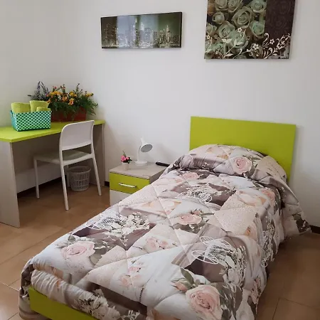 MAYFLOWERS B&B Zona Ospedale Cisanello Pisa-2